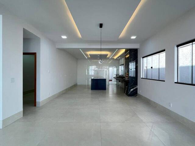 Casa para Venda em Goiânia - 4