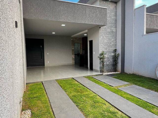 #0011 - Casa para Venda em Aparecida de Goiânia - GO