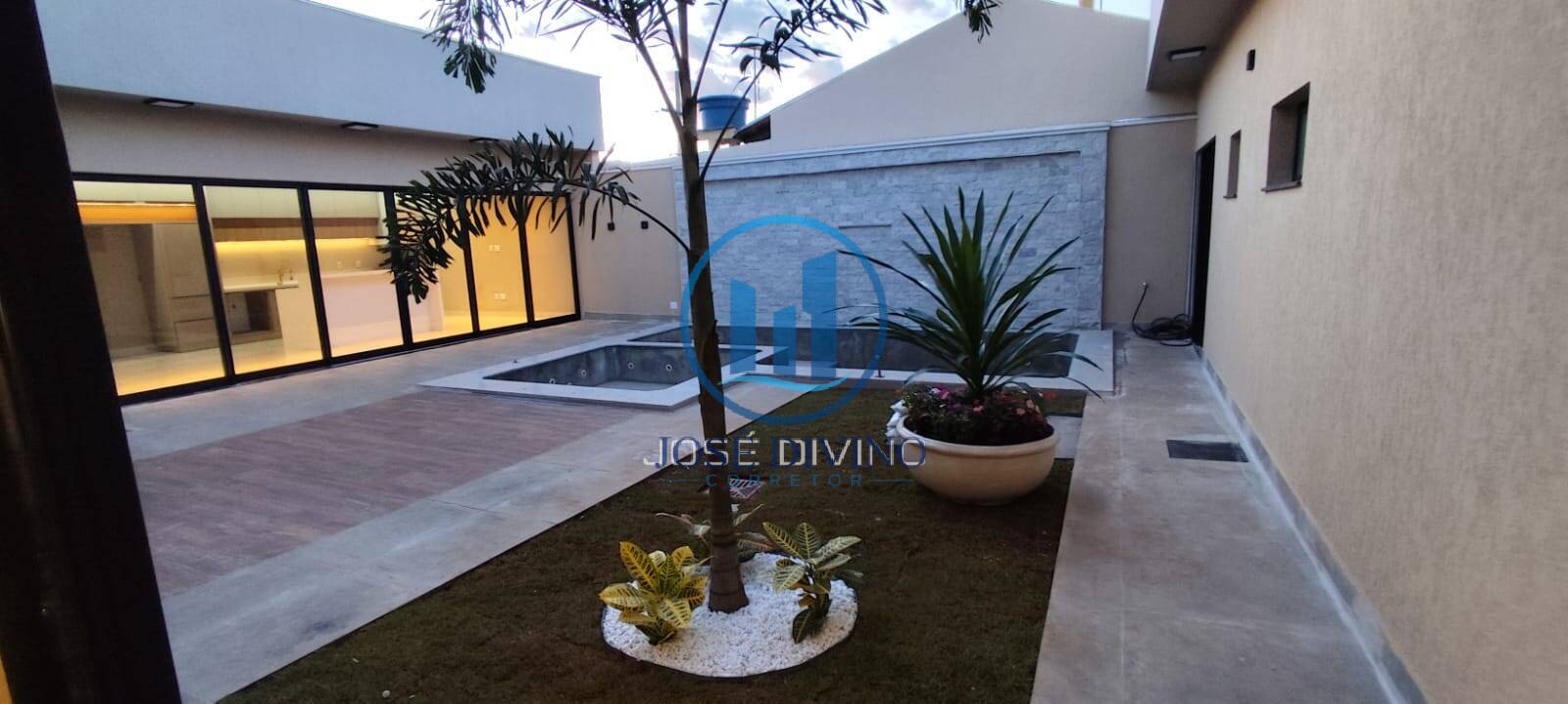 Casa, 3 quartos, 205 m² - Foto 13